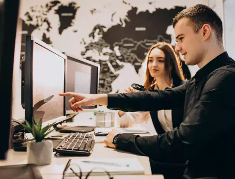 workers-it-company-working-computer