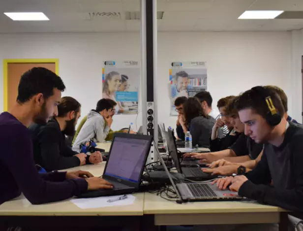 MyDigitalSchool-Melun-Bachelor-Cycle-Web-et-Multimédia-formation-post-bac-digital-inscription-rentrée-2024-v