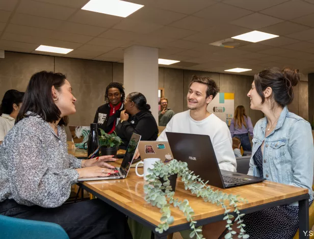 Comment-se-former-aux-métiers-du-digital-avec-MydigitalSchool-montpellier-après-un-BTS-MCO-