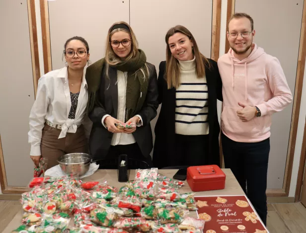 vente-biscuits-noel-pour-le-telethon-bde-horizon-solidarité-engagement-association-etudiant